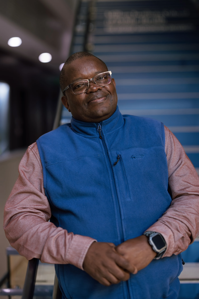 Headshot of Dr Paul Ndebele