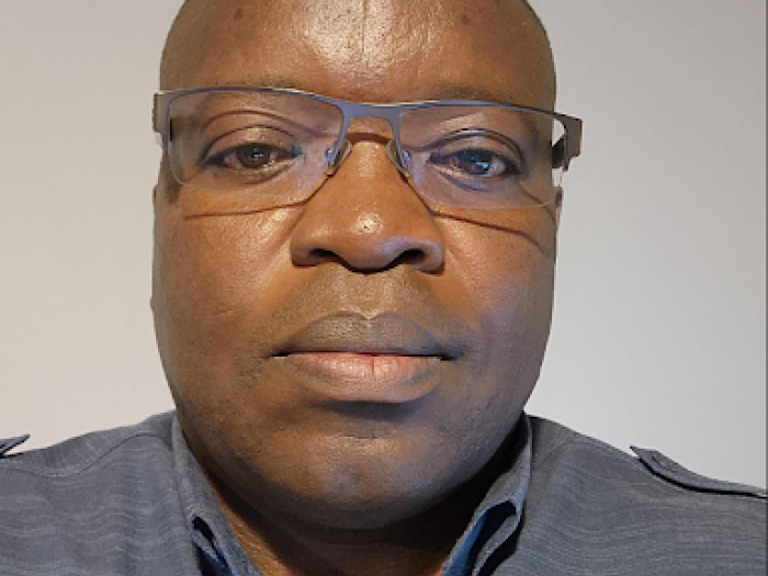 Paul Ndebele